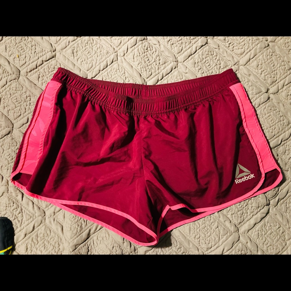Reebok women’s speed wick shorts size Large